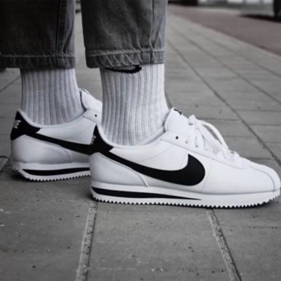 nike cortez 72 black white